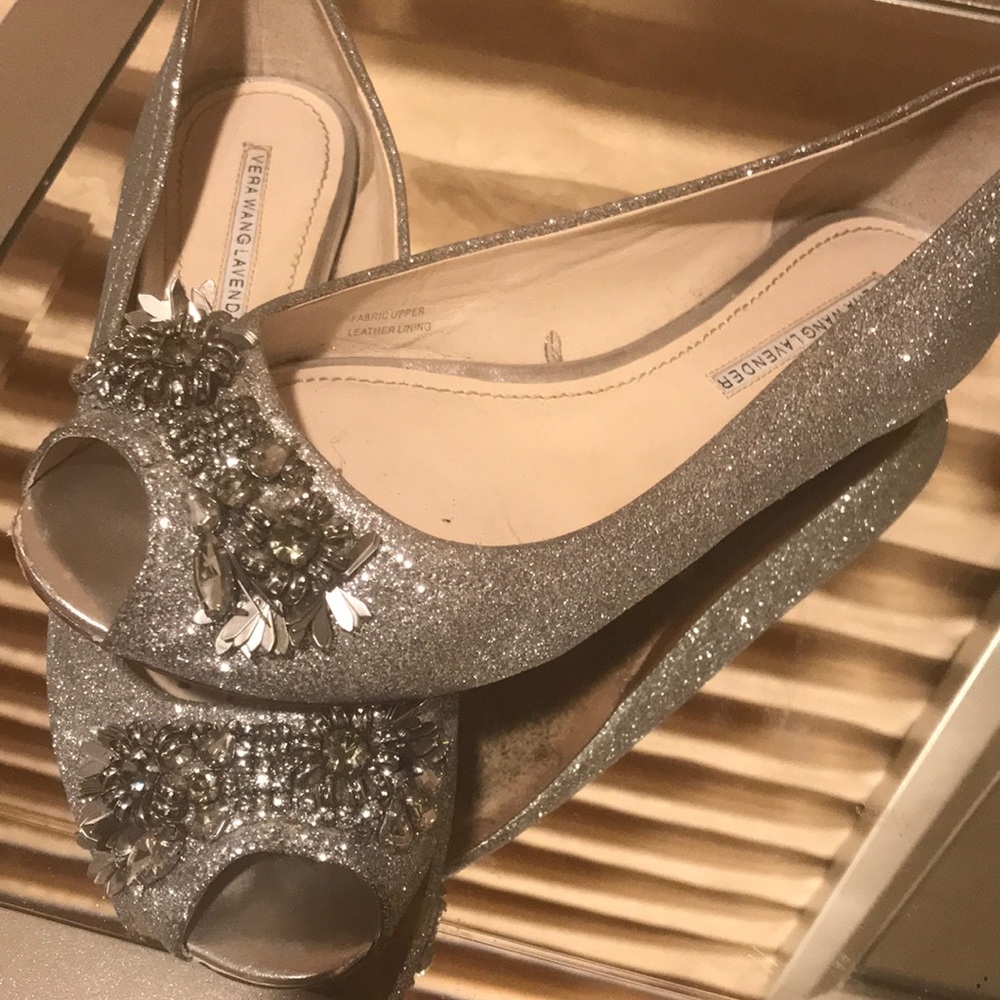 Vera Wang Lavender size 7